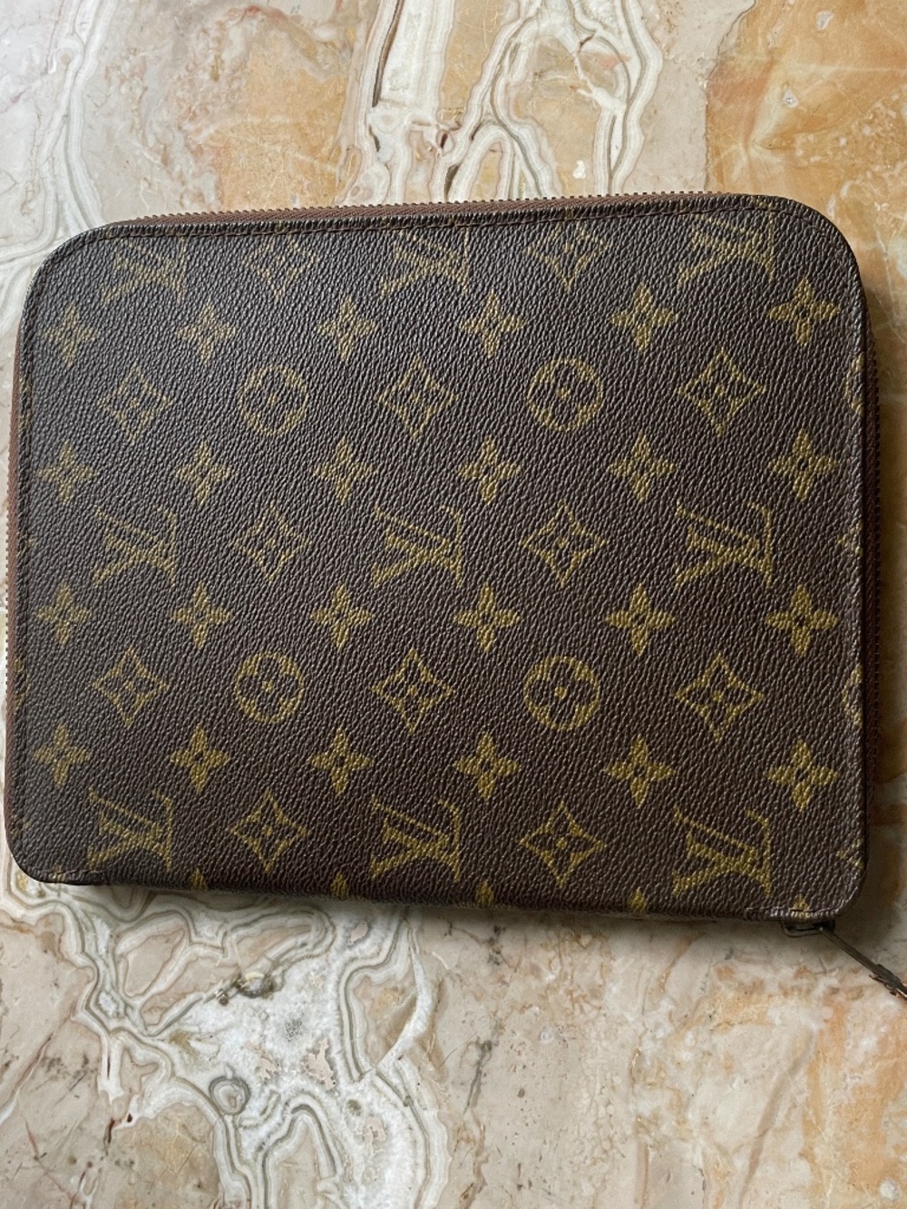 Authentic Louis Vuitton Zipped Document Holder /business/stationary accessory